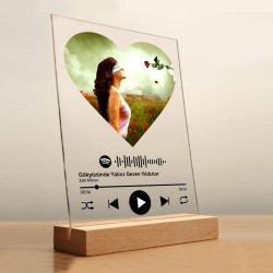 Kalp Detaylı Fotoğraflı Spotify & Youtube QR Kodlu Şeffaf Pleksi Çerçeve